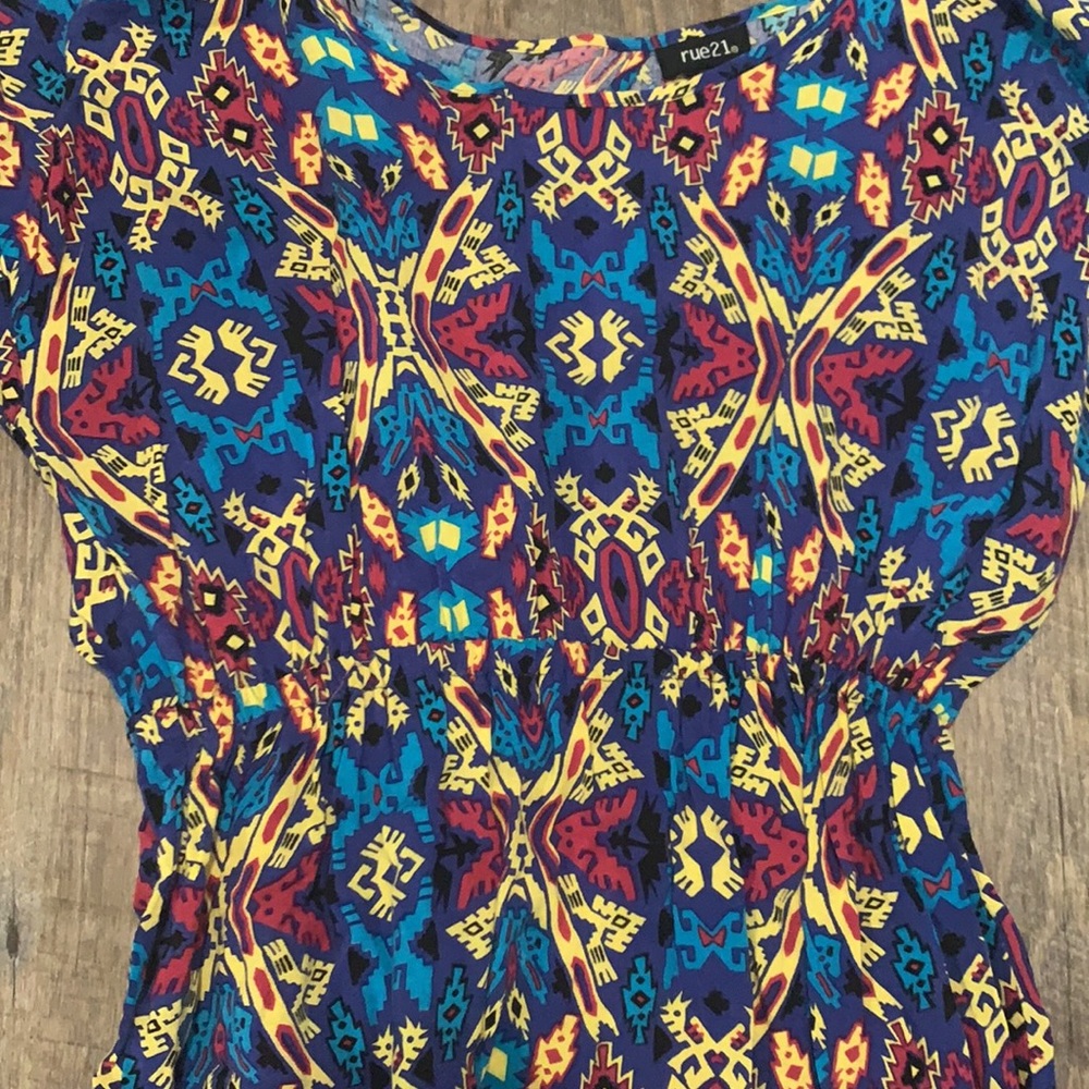 Patterned Dress - Picture 2 of 4